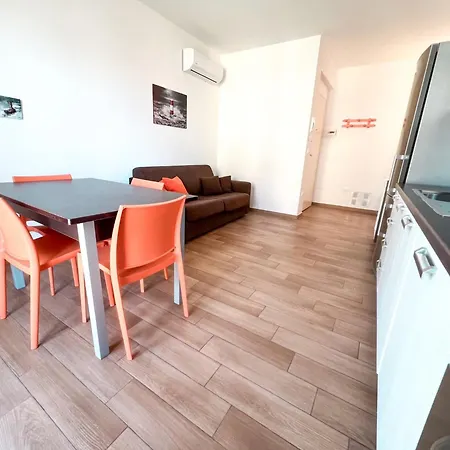 Residenza Indie Via Kennedy Rifa787 Апартаменты *